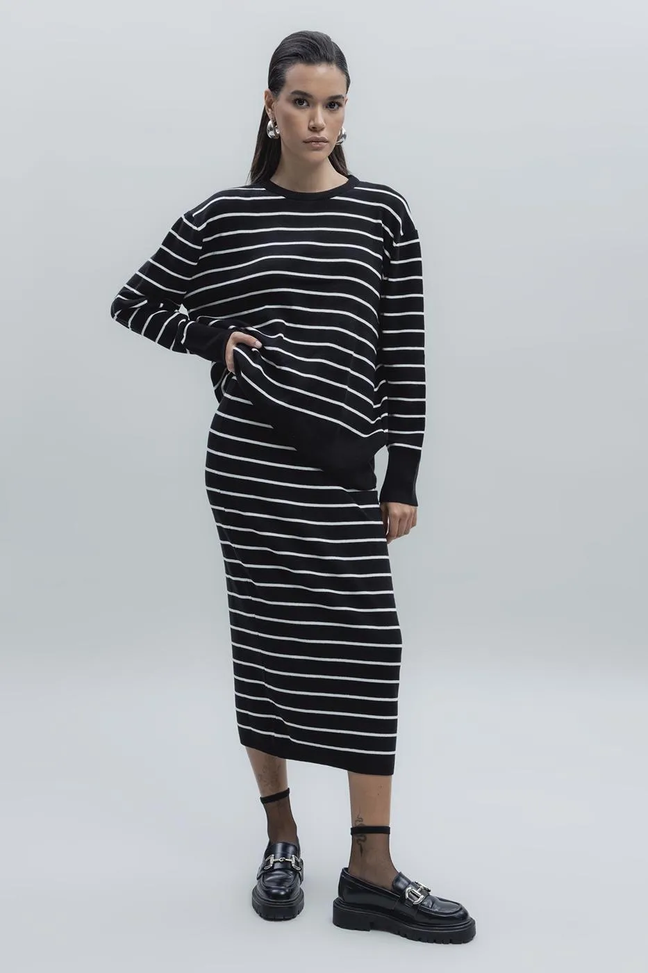 Black Striped Knitted Midi Pencil Skirt
