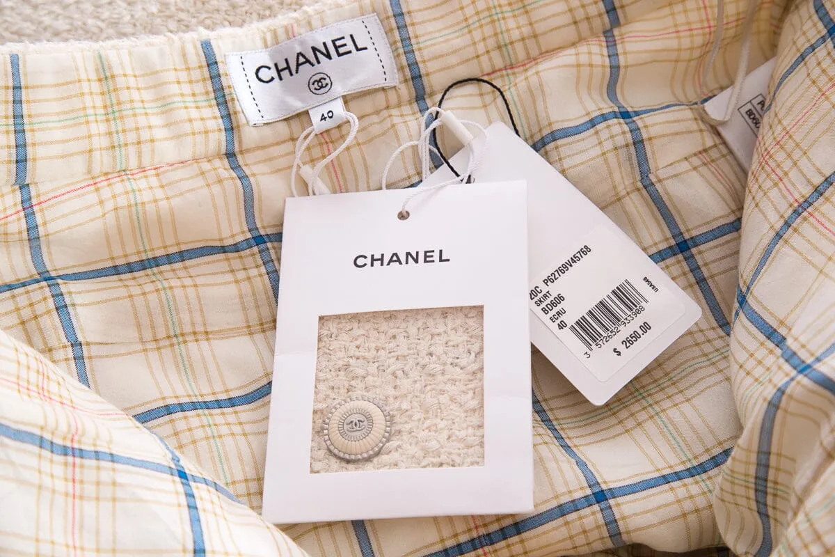 Chanel 2020 Cruise Ivory Fantasy Tweed Skirt SZ 38 NWT