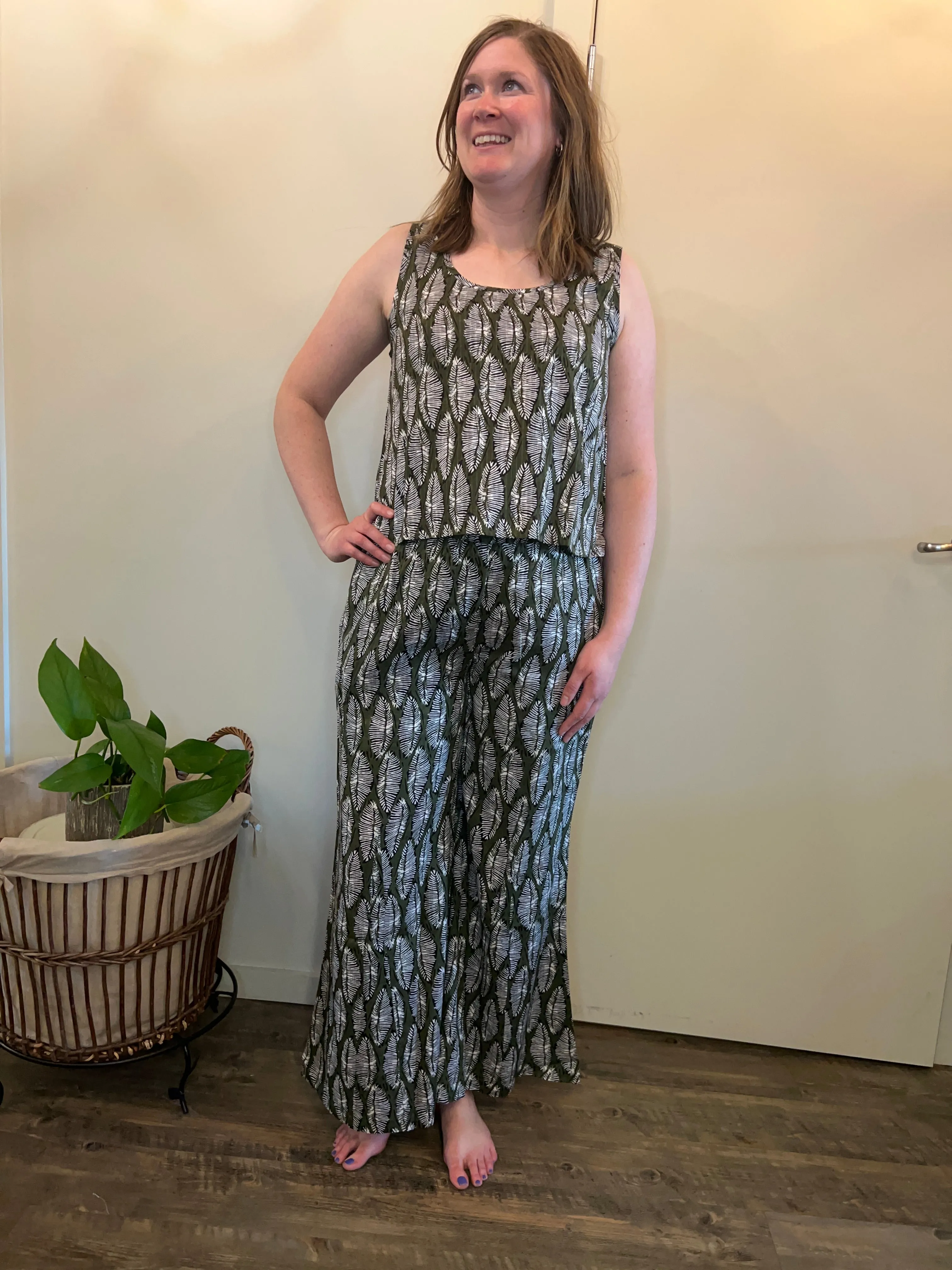 Dress Addict - Flare Pants