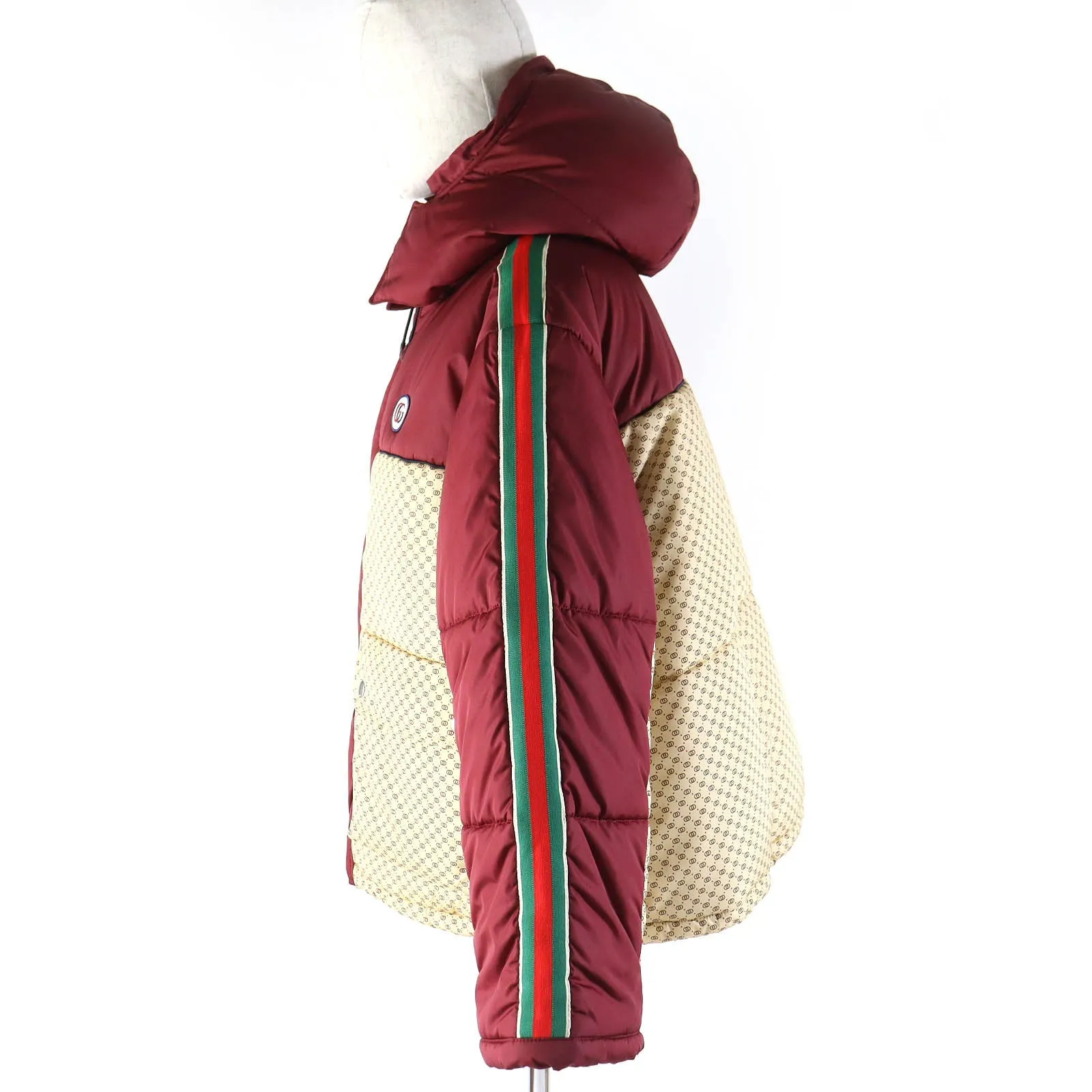 GUCCI 663279 Main: 100% nylon, Filling: 100% polyester, Part: 100% polyester, Lining: 100% nylon Bordeaux Beige type PARACHUTE NYLON PADDED GG Women 38 Used